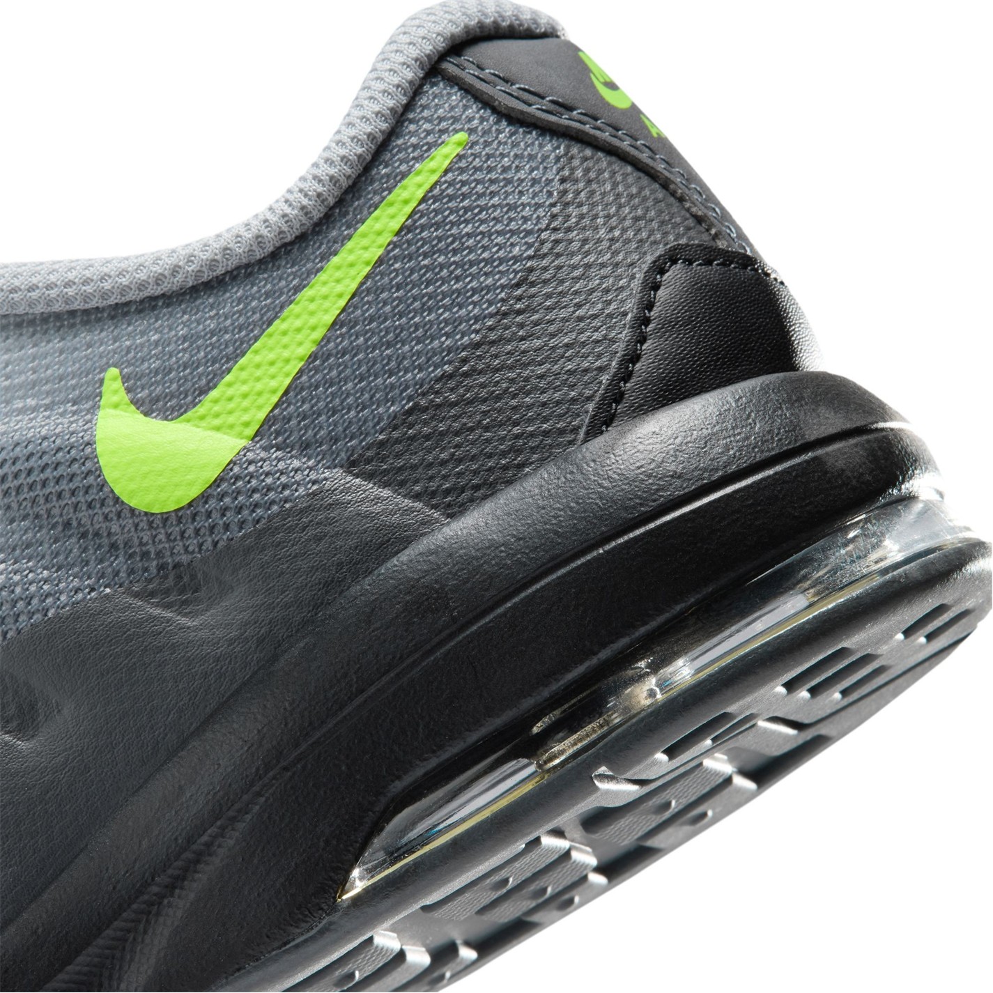 nike air max invigor childrens