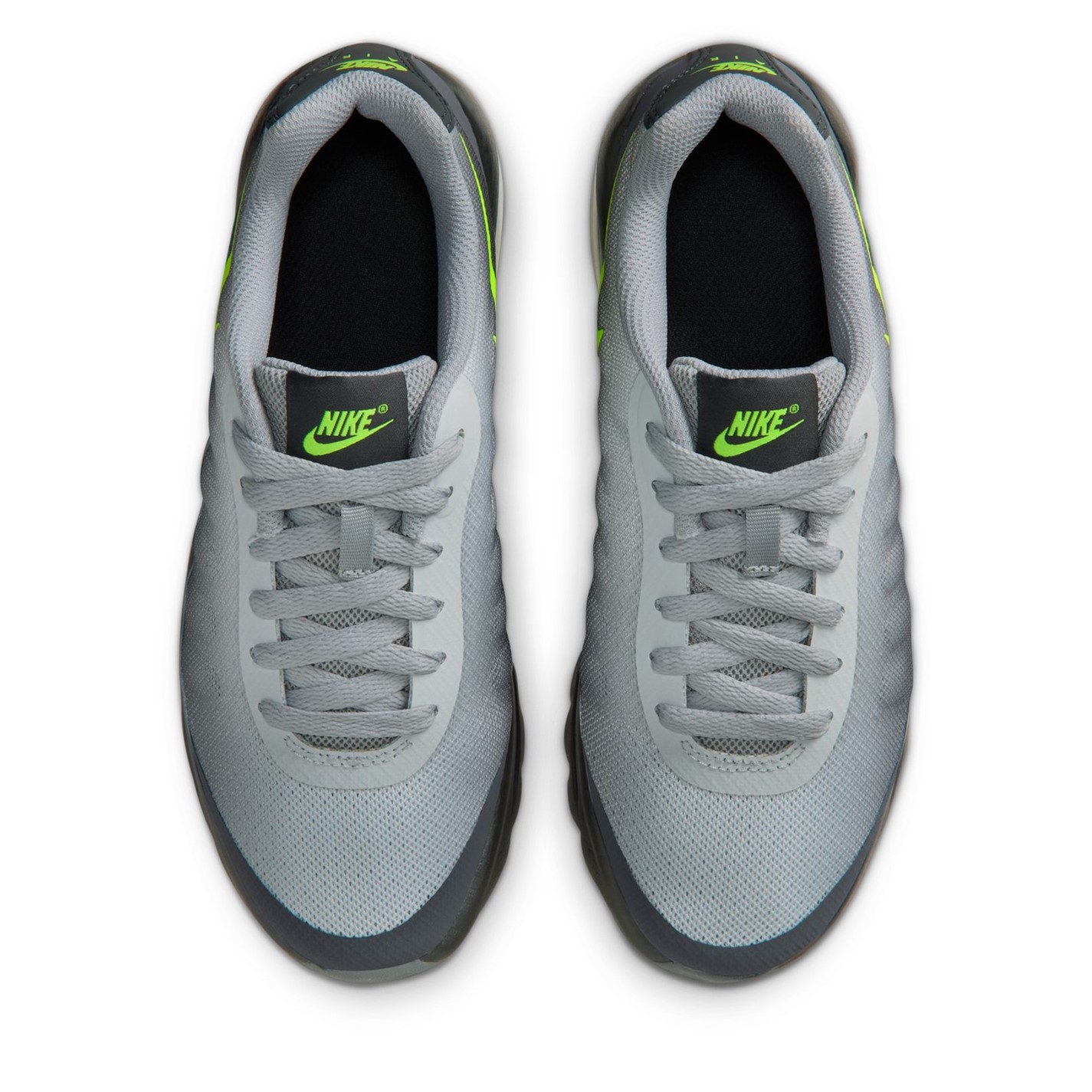 nike junior air max invigor trainer