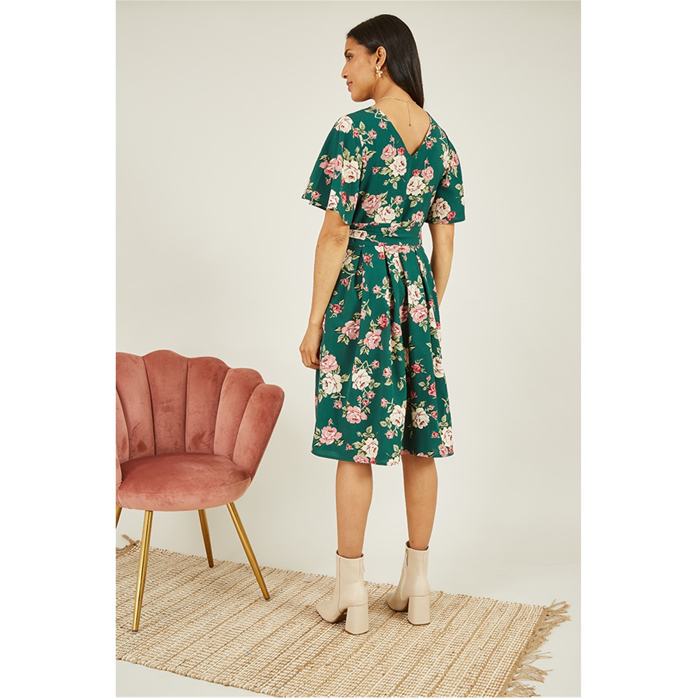 Mela London | Women's Green Floral Wrap Skater Dress | Green | FRASERS Ireland Mela London | Women's Green Floral Wrap Skater Dress | Green | FRASERS Ireland
