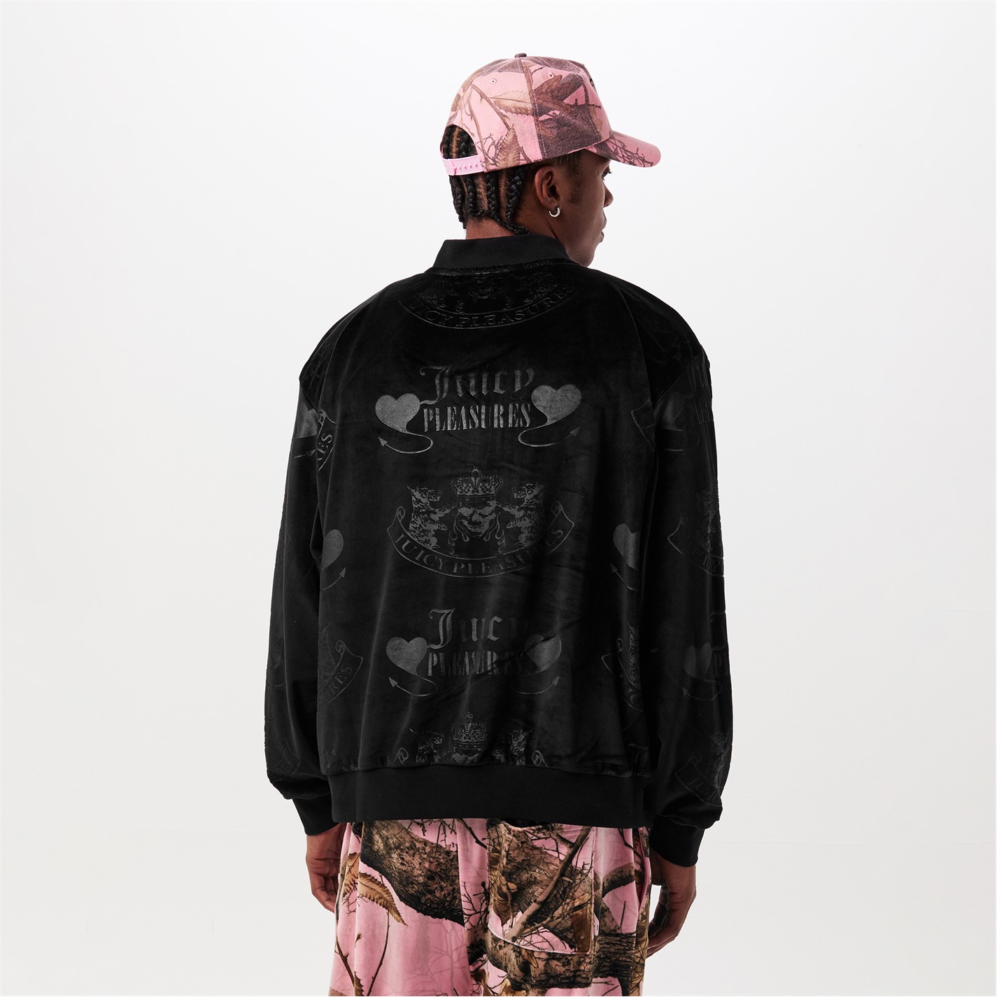 Pleasures | X Juicy Couture Crest Velour Quarter Zip | Black