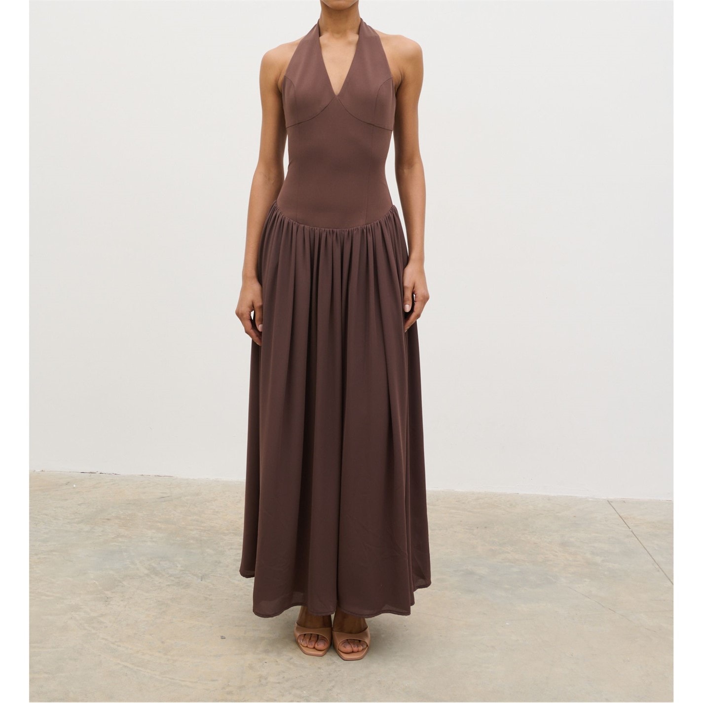 Pretty Lavish | Womens Isadora Drop Waist Maxi Dress | Chocolate Brown | FRASERS Ireland Pretty Lavish | Womens Isadora Drop Waist Maxi Dress | Chocolate Brown | FRASERS Ireland