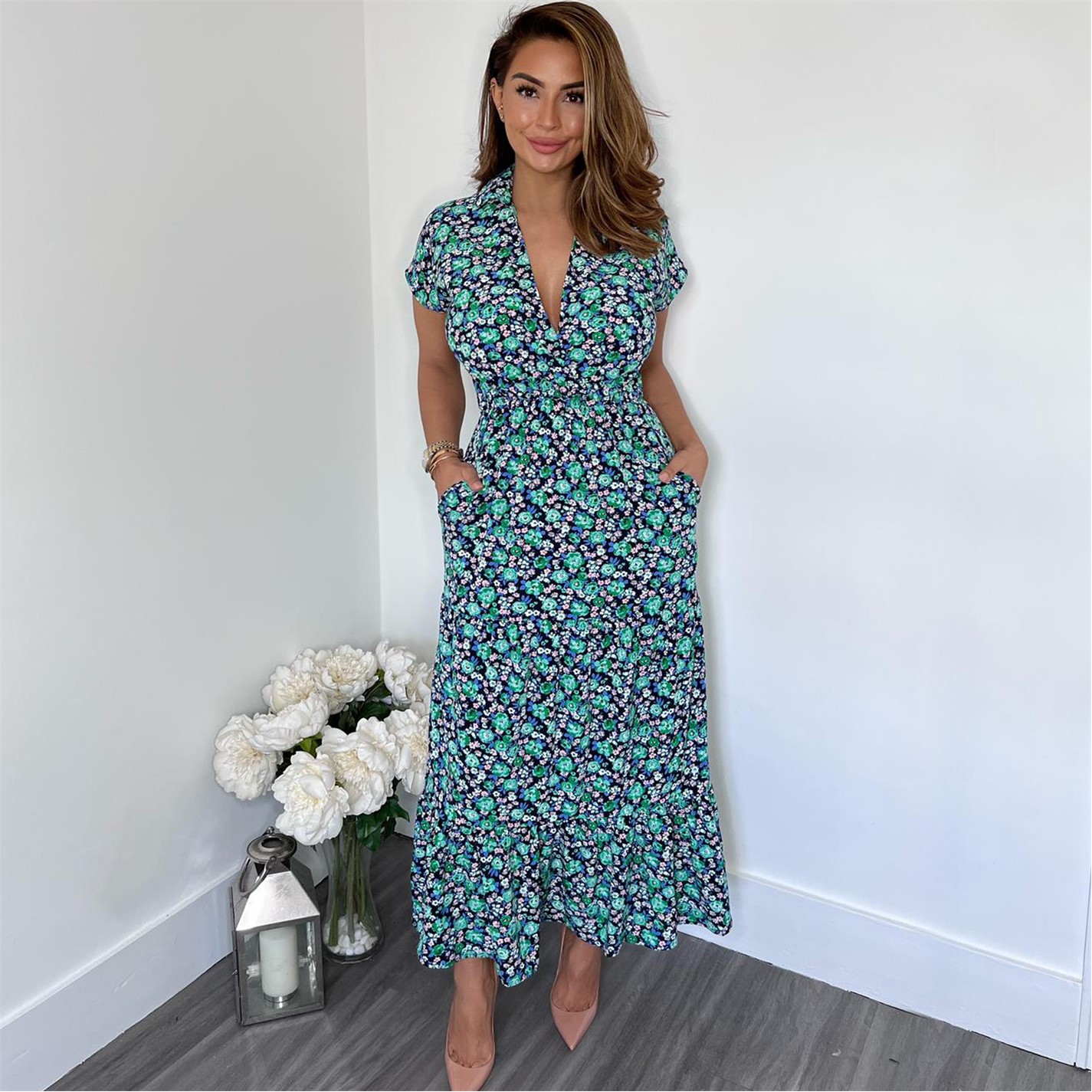 ax paris blue floral dress Blue And Cream Floral Printed Round Neck Mini Dress 8