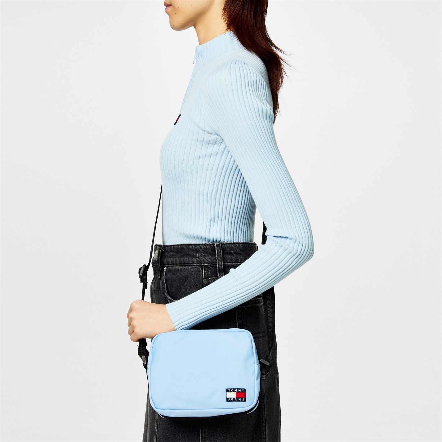 Tommy Jeans Essential Daily Crossbody Bag Crossbody Bags FRASERS