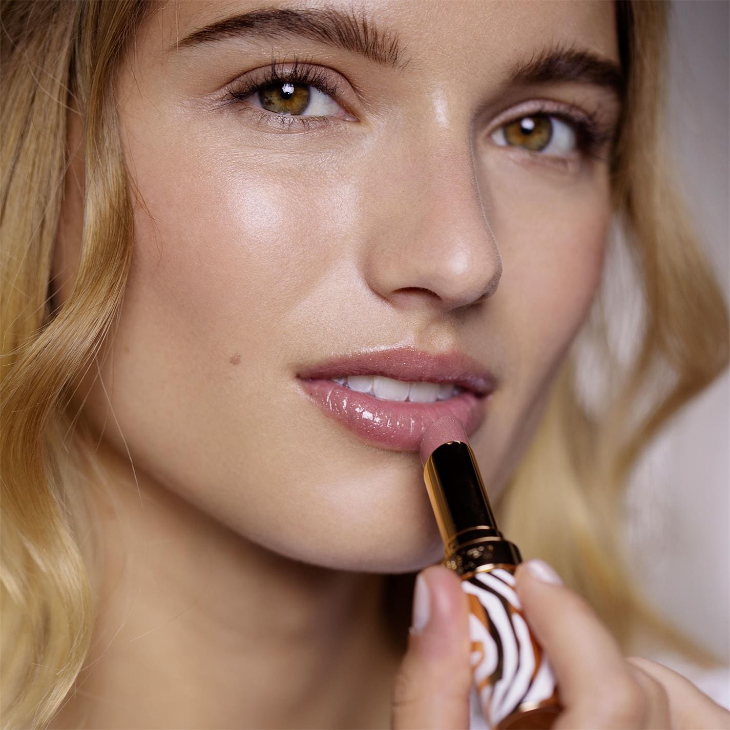 Sisley | Phyto-Rouge Shine 13 Sheer Beverly Hills | Lipstick