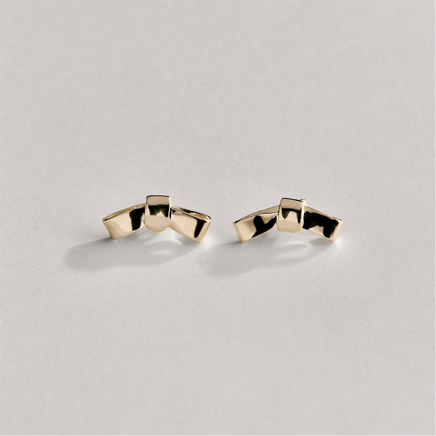 ANNIKA INEZ | Annika Cravat Earng Ld61 | Gold | FRASERS Ireland