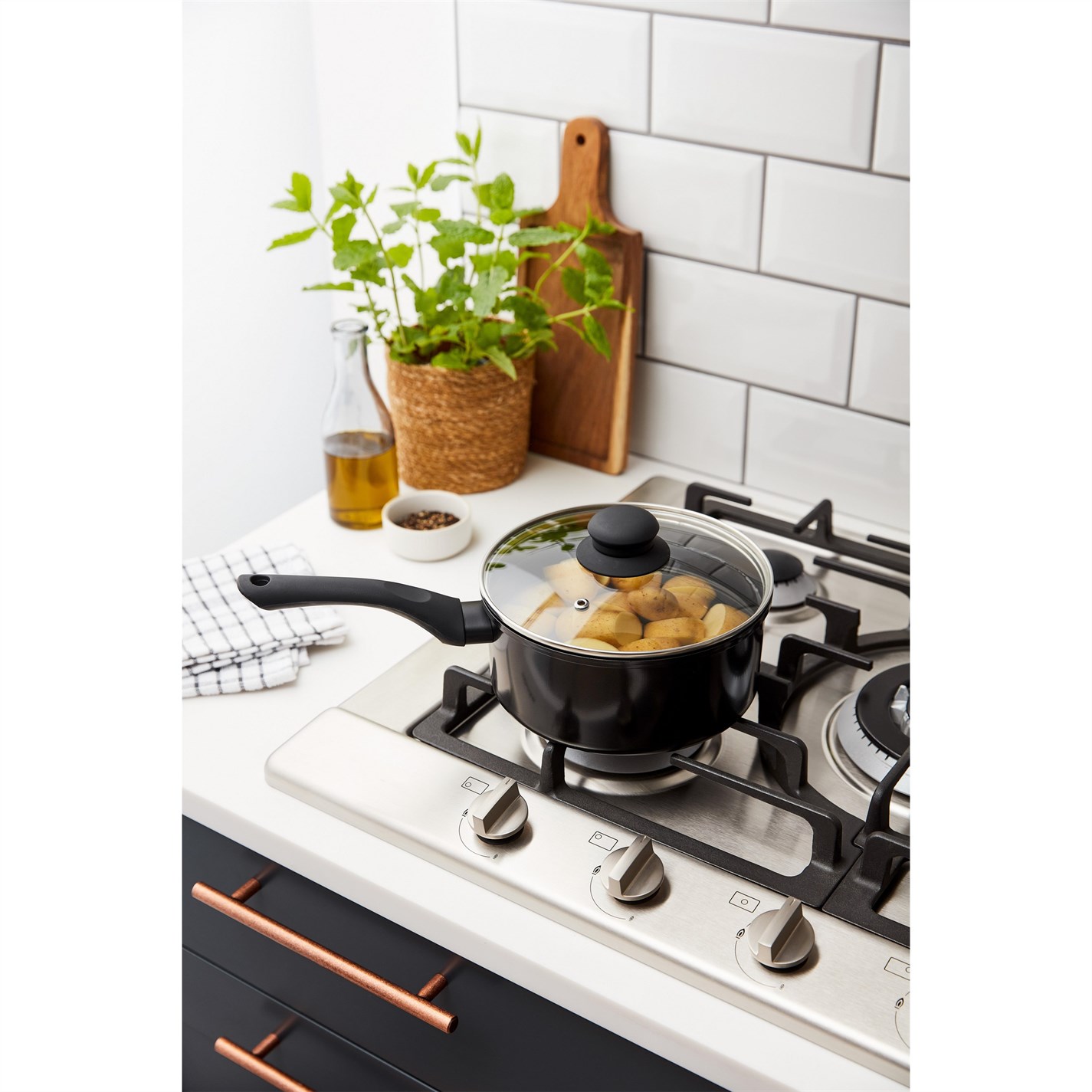 Homelife NonStick Saucepan with Lid Black FRASERS
