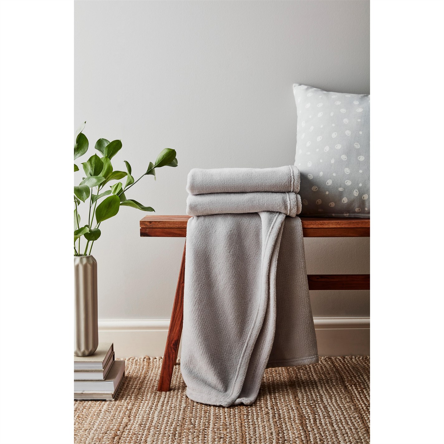 Homelife Supersoft Fleece Throw Grey FRASERS