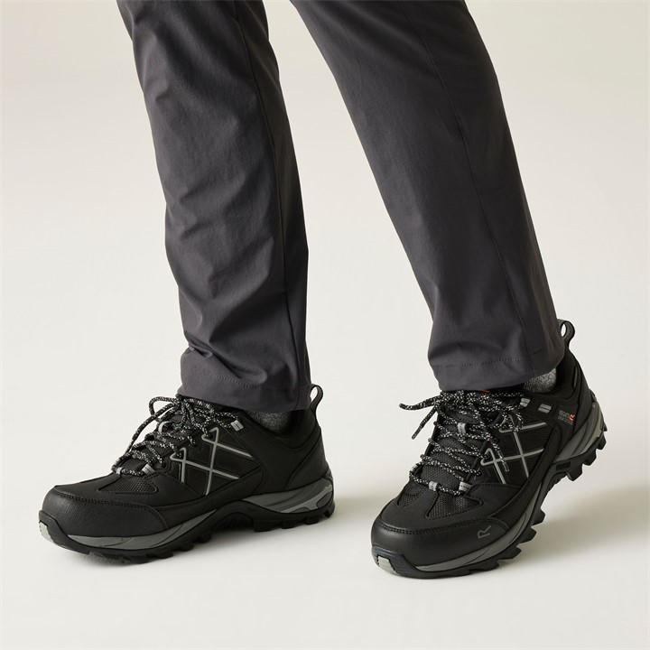 Regatta Men's Black Samaris Iii Low Boot Size 6