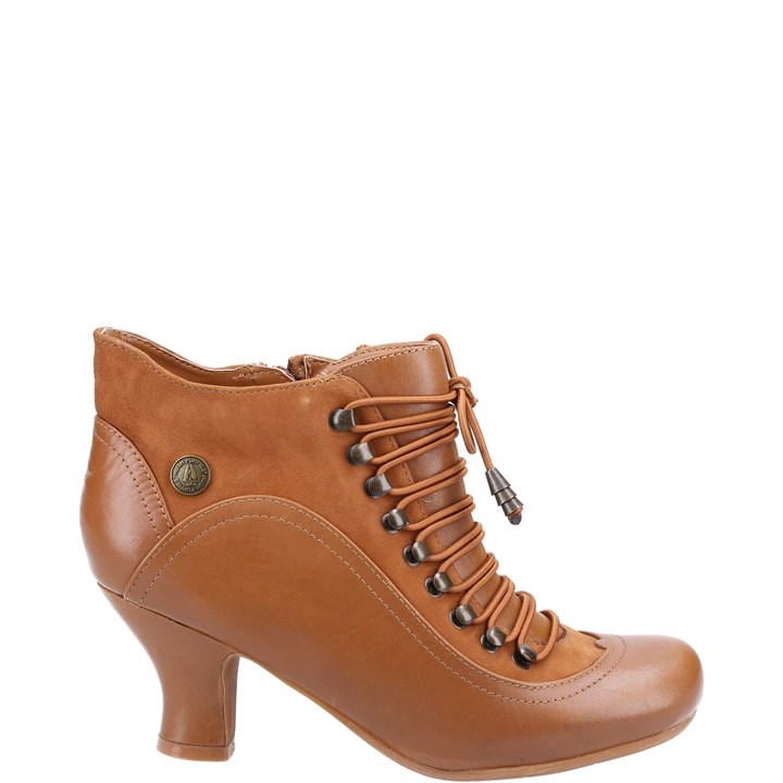 Hush Puppies Vivianna Heeled Boot In White