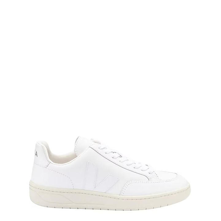 Veja Men's White V-12 Size 10