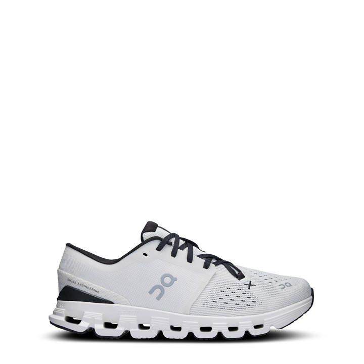 On Cloud X 4 Training Shoe In Multi