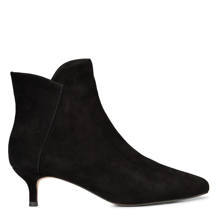 Shoe The Bear Aga Zip Ankle Boots In Black