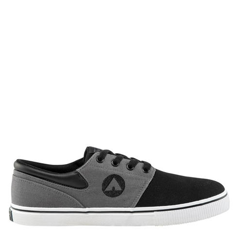 black airwalk trainers