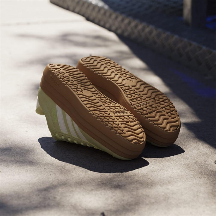 Yellow/Wht/Gum - adidas - VL Court Bold Women's Trainers