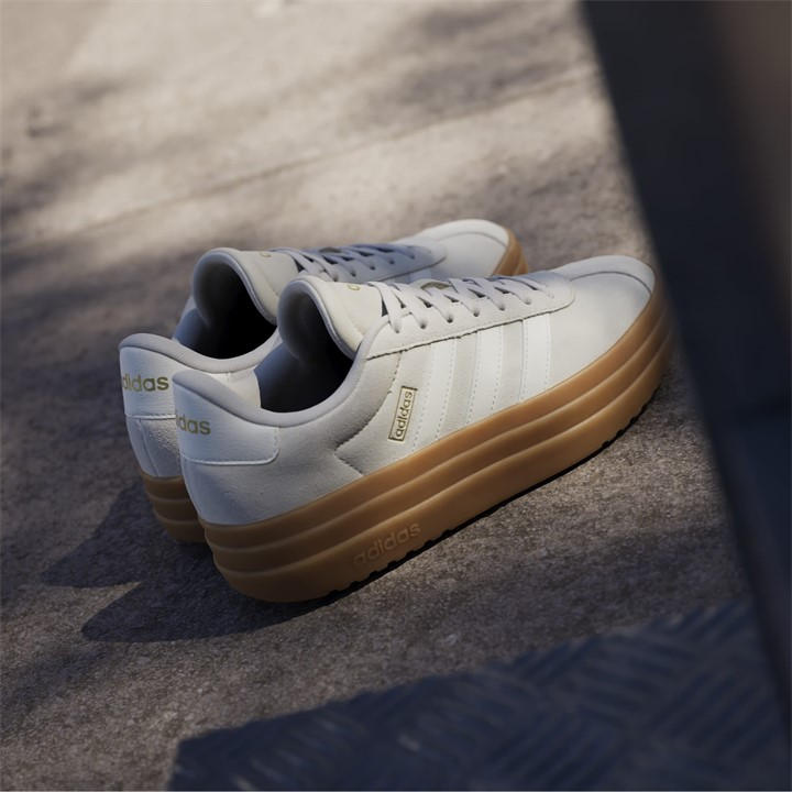 Off Wht/Gum - adidas - VL Court Bold Women's Trainers