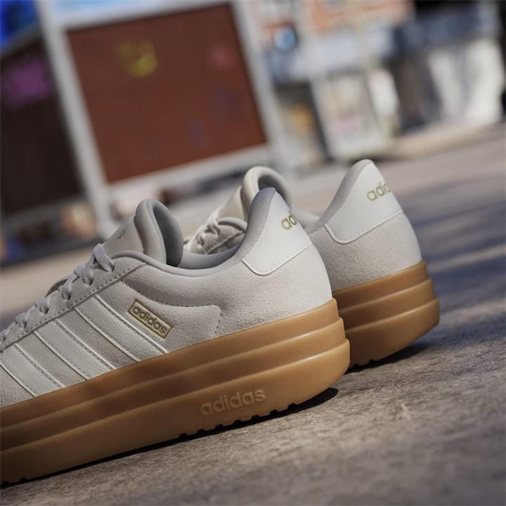 Off Wht/Gum - adidas - VL Court Bold Women's Trainers