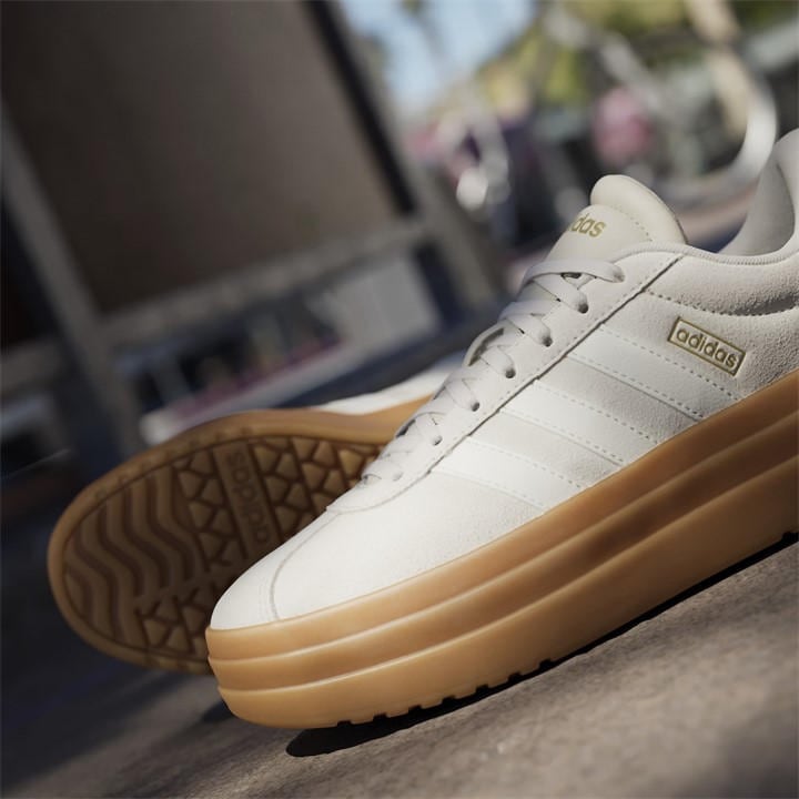 Off Wht/Gum - adidas - VL Court Bold Women's Trainers