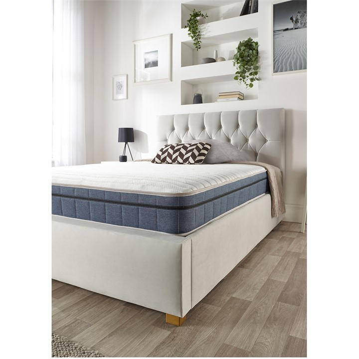 CATHERINE LANSFIELD USH POCKET 1000 M