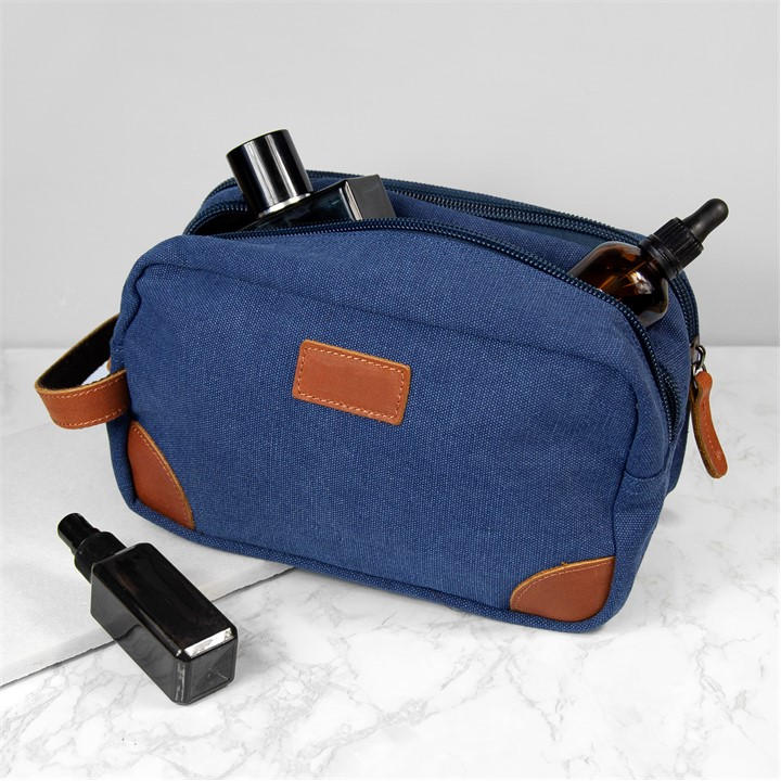 TREAT REPUBLIC DELUXE DENIM WASH BAG