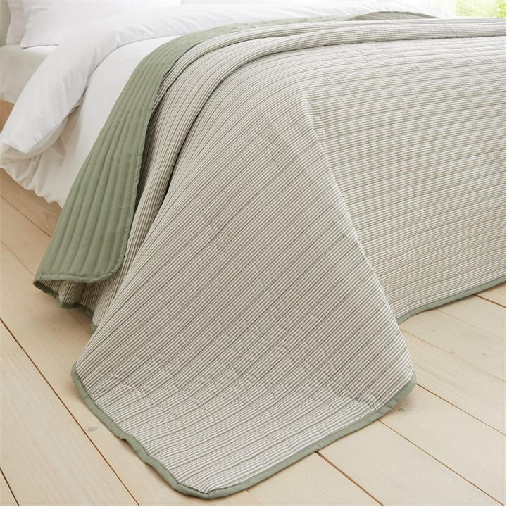 Catherine Lansfield Unisex Green Stripe Quilted Reversible Bedspread - 220X230cm