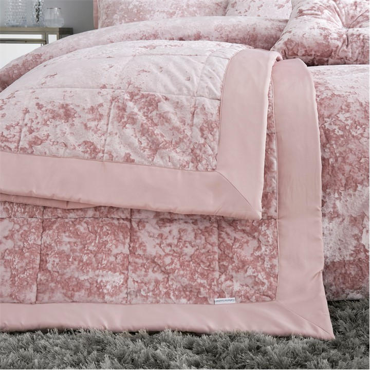 Catherine Lansfield Unisex Pink Velvet Quilted Bedspread 220X220 Cm