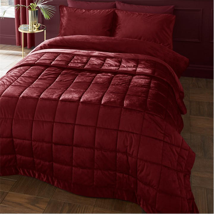 Catherine Lansfield Kingsley Matt Velvet Quilted Bedspread - Pink