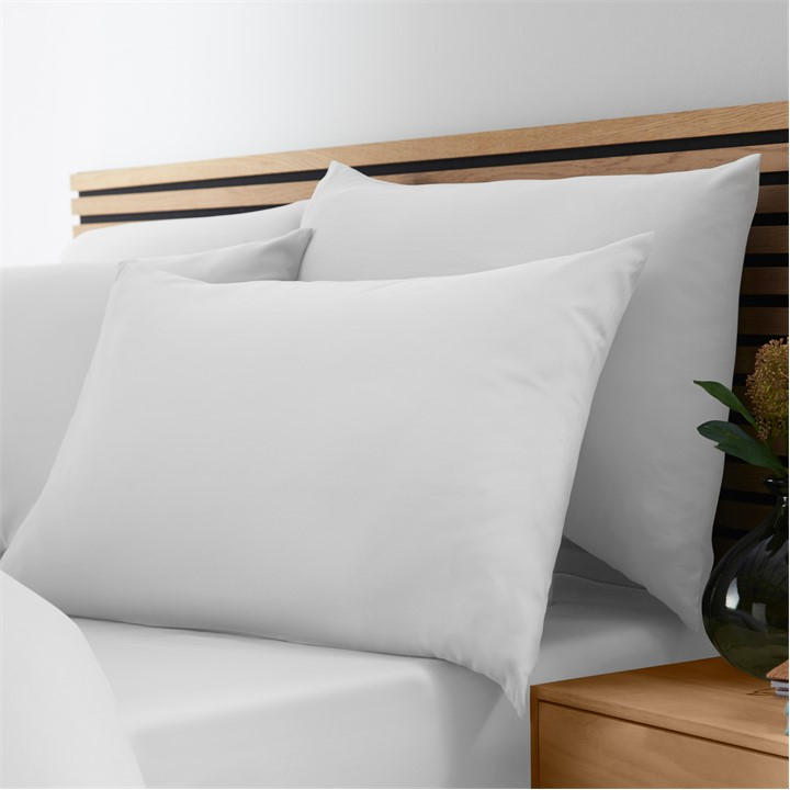 Catherine Lansfield Unisex White So Soft Easy Iron Pillowcase Pair - Standard
