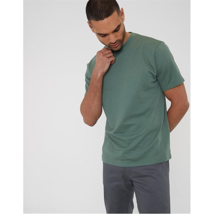 Threadbare Tee Lynton