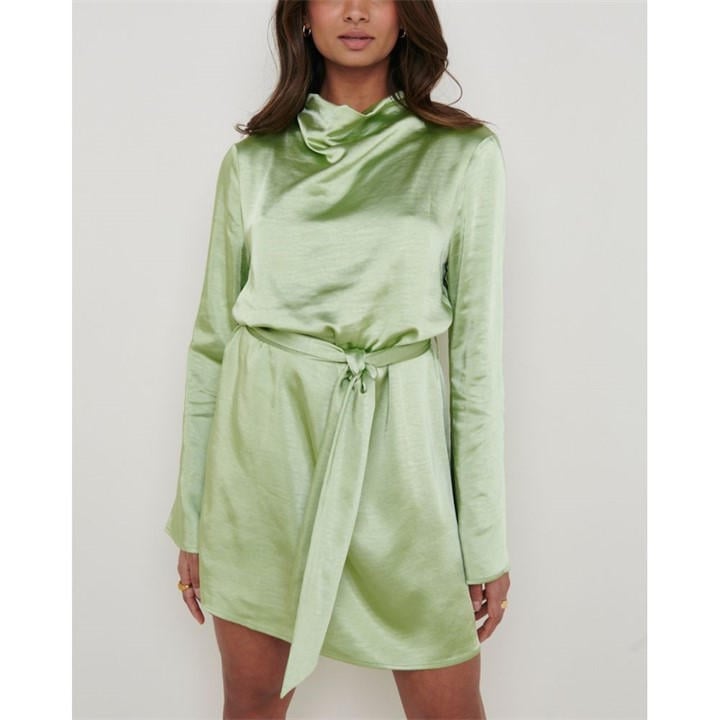 Pretty Lavish Jayda Cowl In Green