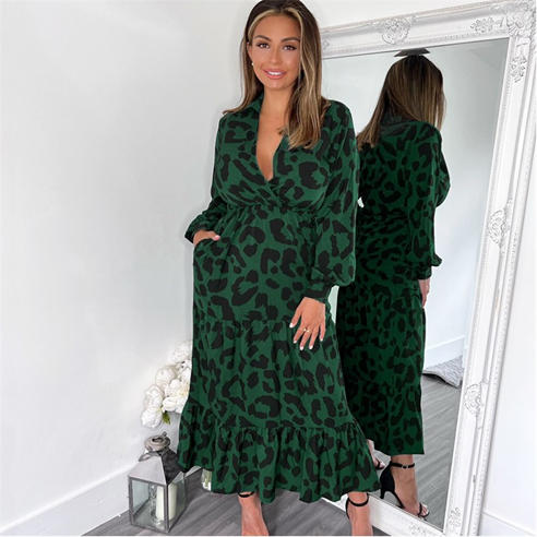 AX Paris - Green Leopard Print Long Sleeve Smock Midi Dress