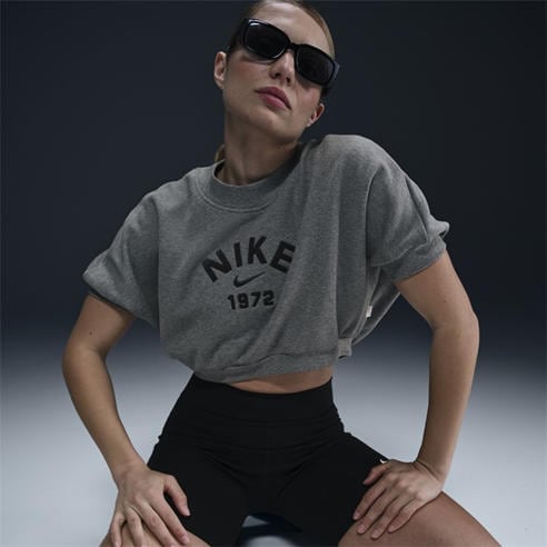 NIKE - Sportswear Collection Fleece Top