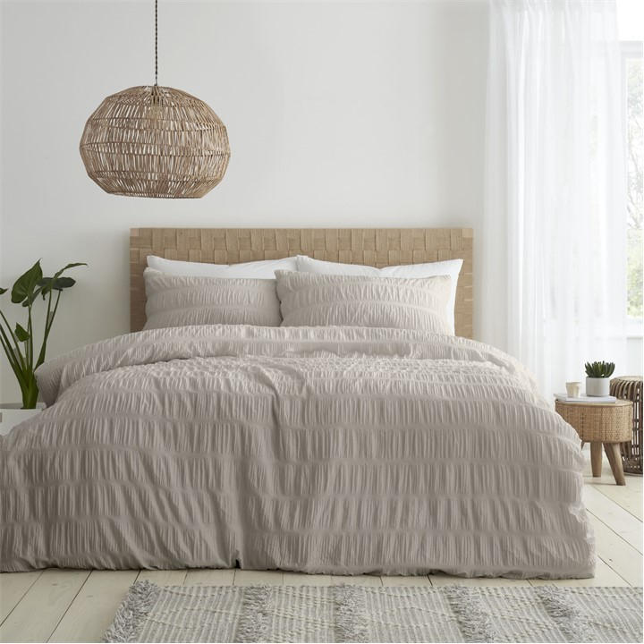 Catherine Lansfield Unisex Beige Seersucker Duvet Cover Set King