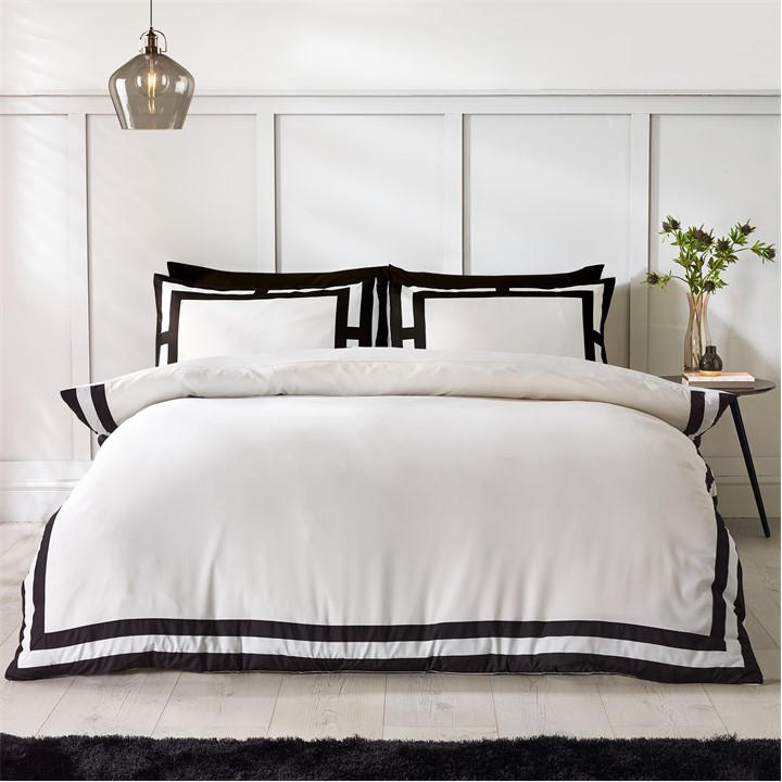 Catherine Lansfield Unisex Cream So Soft Mono Panel Duvet Cover Set Double