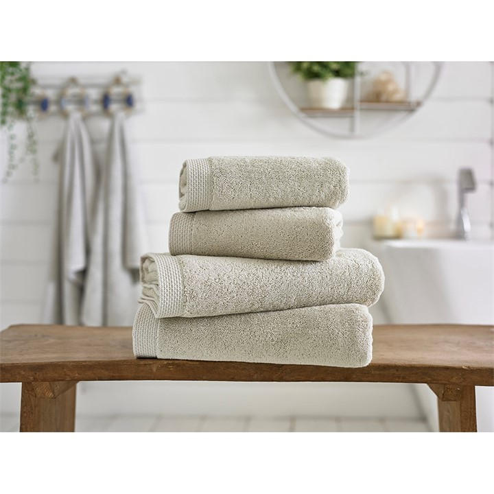 The Lyndon Company Unisex Beige Egyptian Spa 700Gsm Cotton Towel Bath Towel