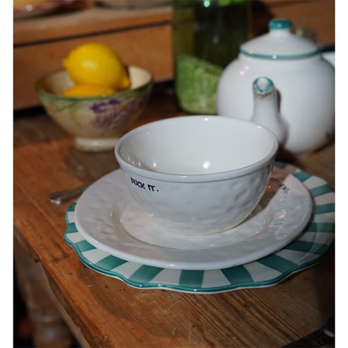 ANNA NINA - Anna Scalloped Dinner Plate