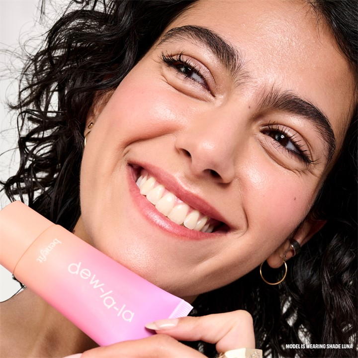 Luna Light Med - Benefit - Dew La La Liquid Glow Highlighter