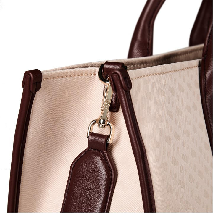 Sandy Tote Bag main image 1