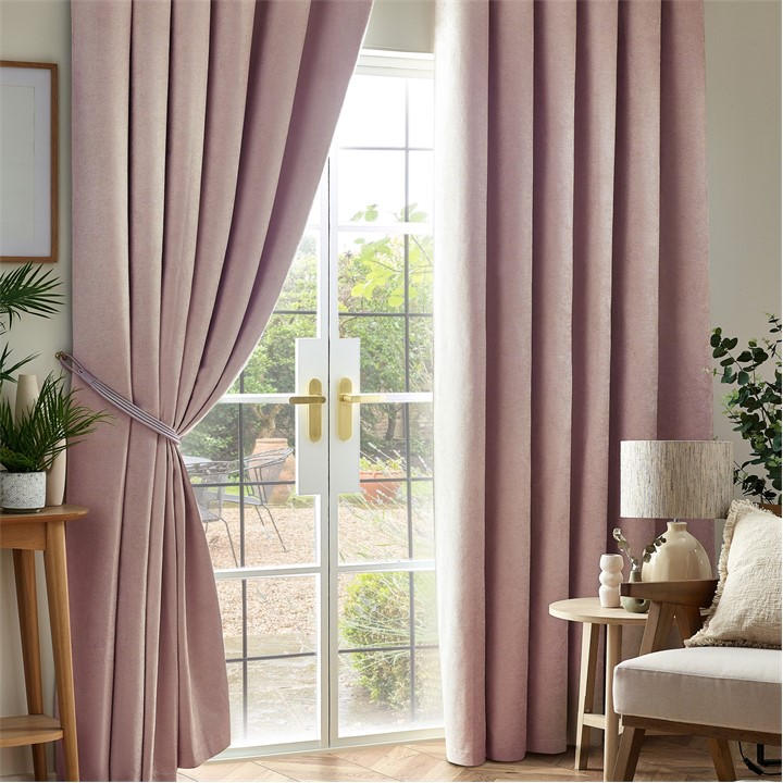 ALAN SYMONDS CHENILLE BLACKOUT PENCIL PLEAT TOP CURTAI