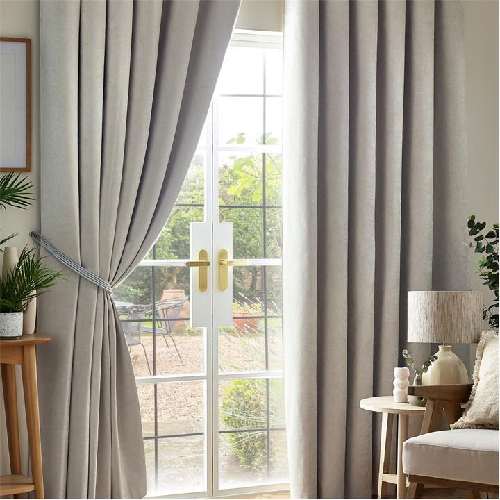 ALAN SYMONDS CHENILLE BLACKOUT PENCIL PLEAT TOP CURTAI