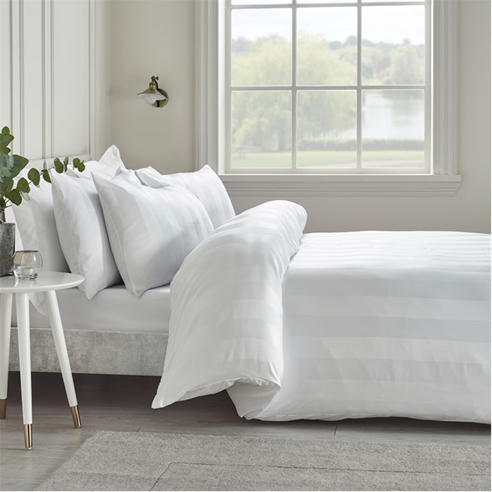 Catherine Lansfield - Soft Satin Stripe Duvet Cover Set