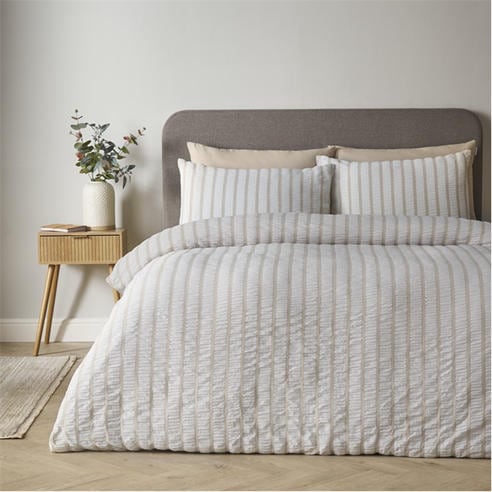 Catherine Lansfield - Soft Seersucker Stripe Duvet Cover Set