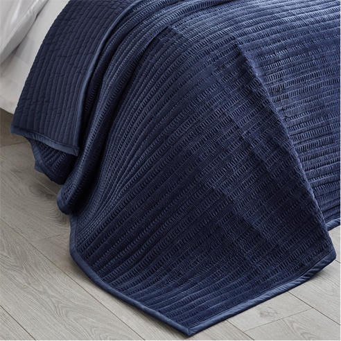 Catherine Lansfield - Velvet Pinsonic Bedspread