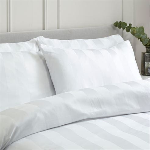 Catherine Lansfield - Soft Satin Stripe Pillowcases