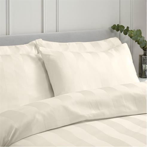 Catherine Lansfield - Soft Satin Stripe Pillowcases